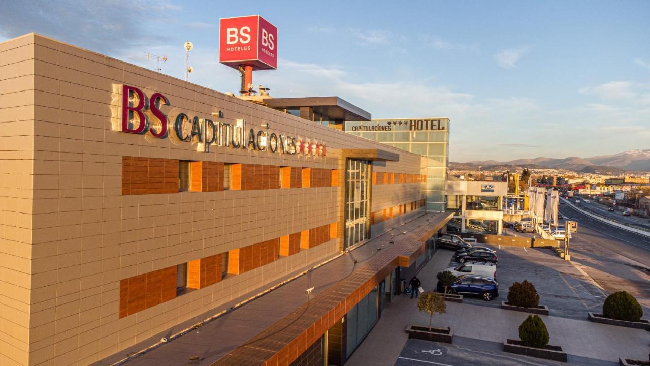 Bs Capitulaciones Santafé Екстериор снимка