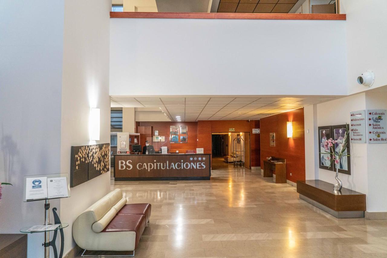 Bs Capitulaciones Santafé Екстериор снимка