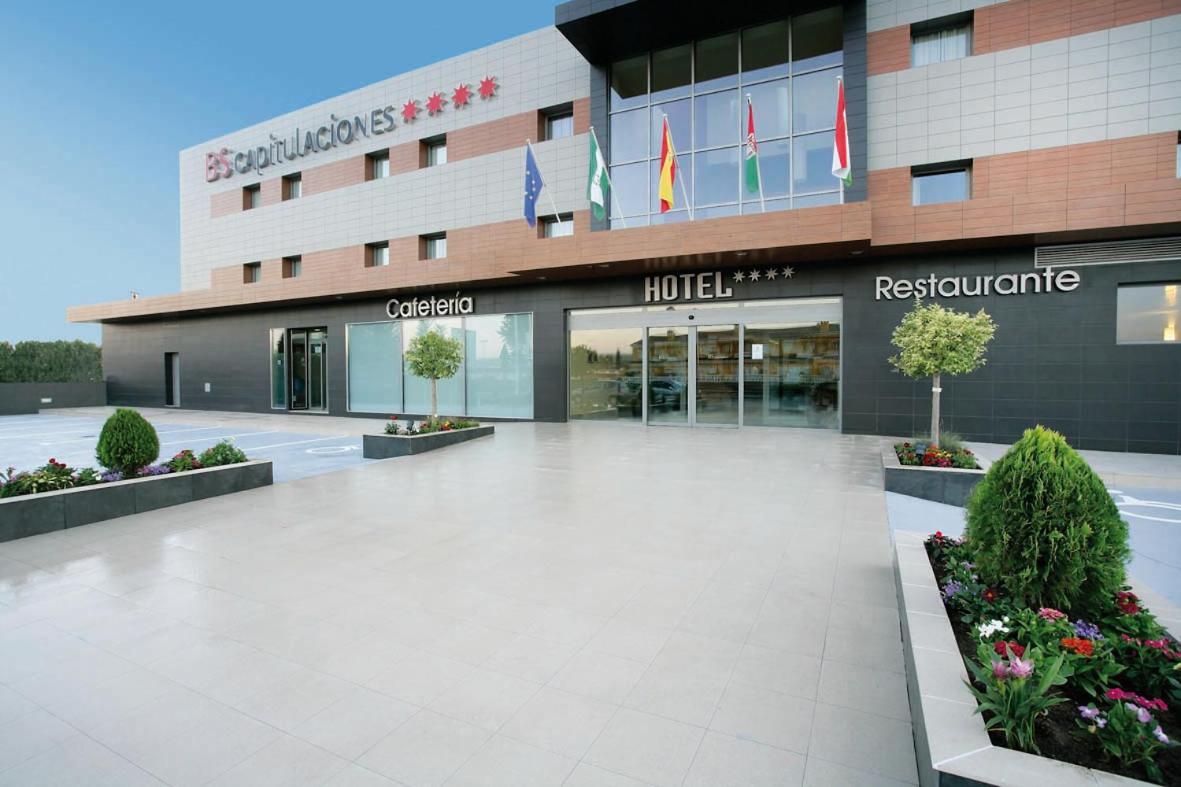 Bs Capitulaciones Santafé Екстериор снимка